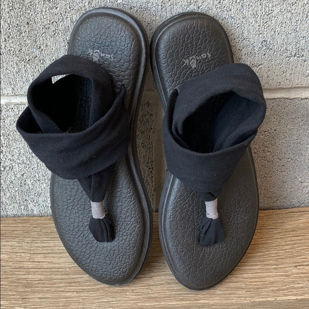 Sanuk sandals